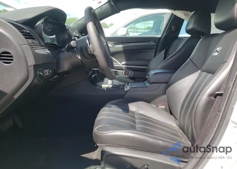 2023 Chrysler 300 S из США, поврежденный, VIN 2C3CCABG6PH661708